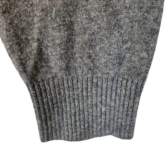 Lands' End 100% Cashmere Sweater Gray V-Neck Long Sleeve Pullover Size Large - Picture 9 of 11